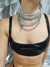 Multi chain choker